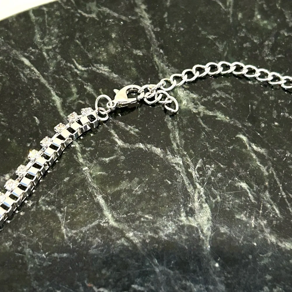 Fabulous rhinestone statement necklace choker NWOT bridal prom pageant wear - Picture 8 of 8